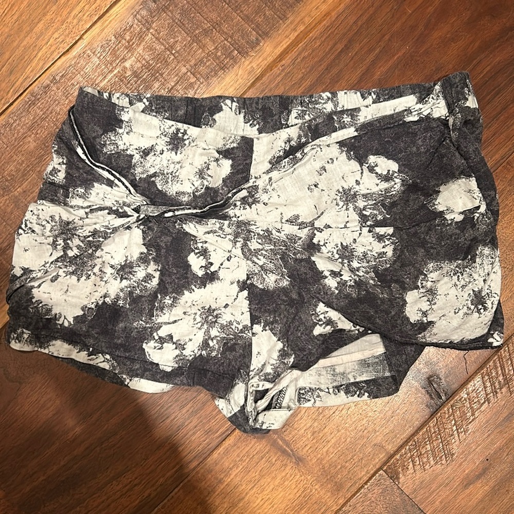 Free People shorts!